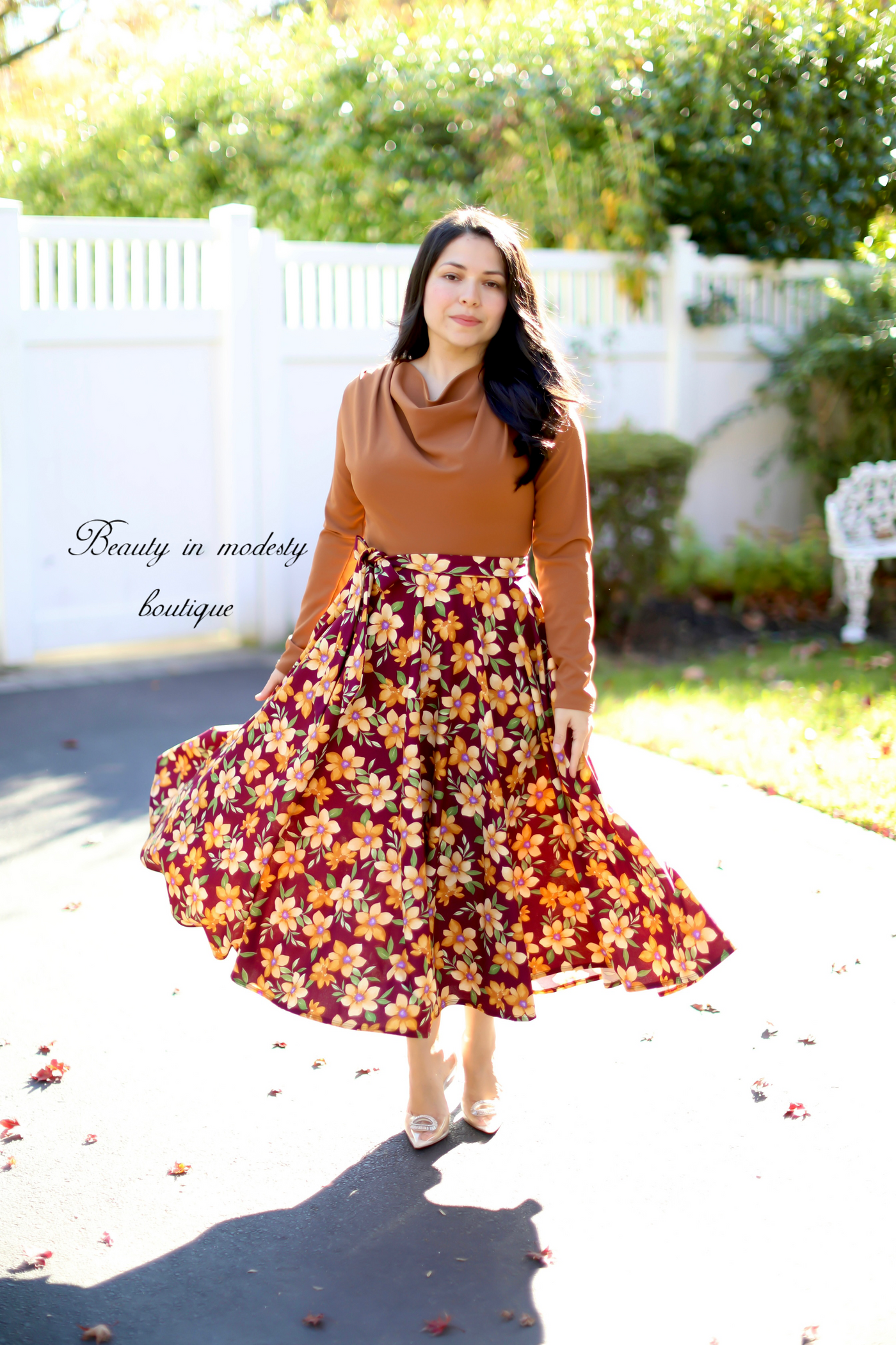 Eloise Brown / Burgundy Floral Midi Dress