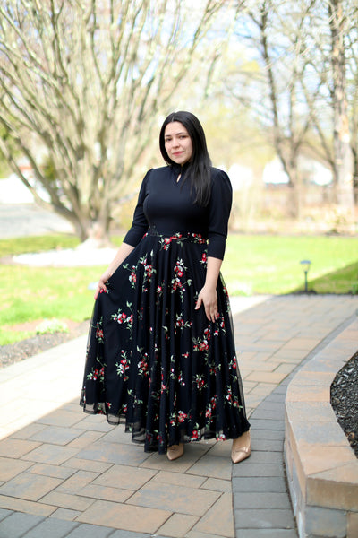 Mother's Black Roses Maxi Dress