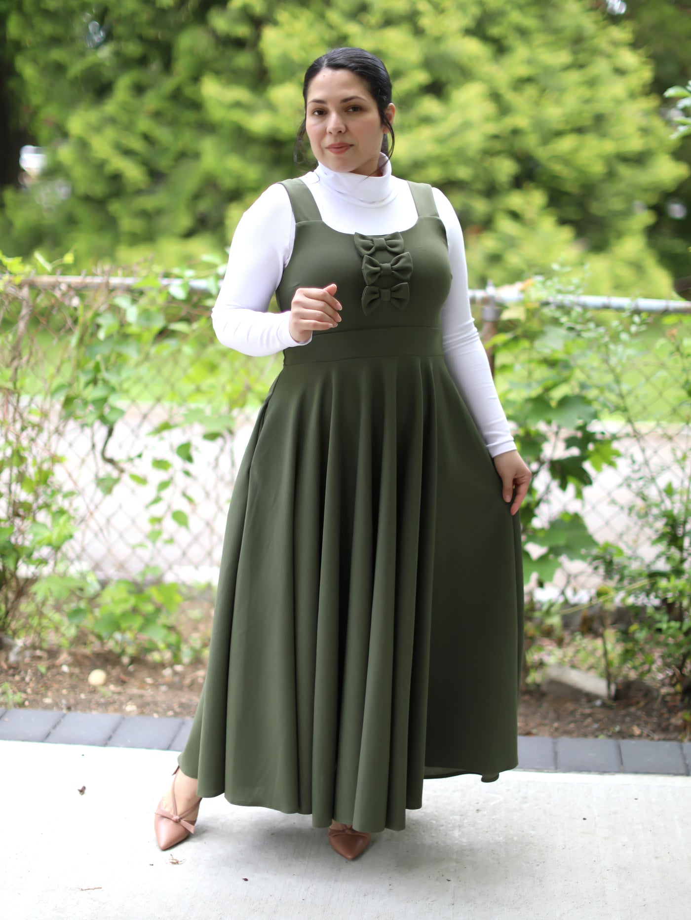 olive green jumper dress Maxi – Beauty In Modesty Boutique Promotion_48HourFlash Size:13 1/2 XLONG Featuring a plain design OLD NAVY black velvet