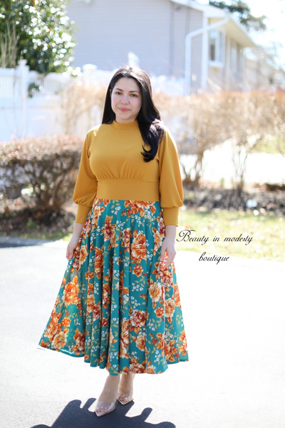 Princess Mustard / Floral Midi Dress