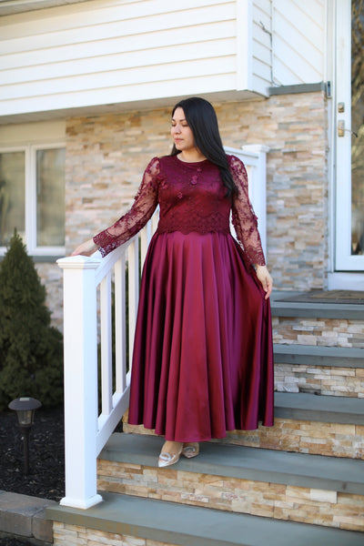 Regina Burgundy Lace Maxi Dress