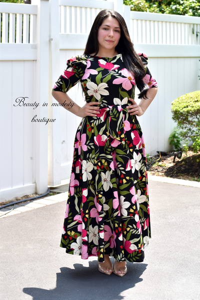 Kellya Black Floral Maxi Dress