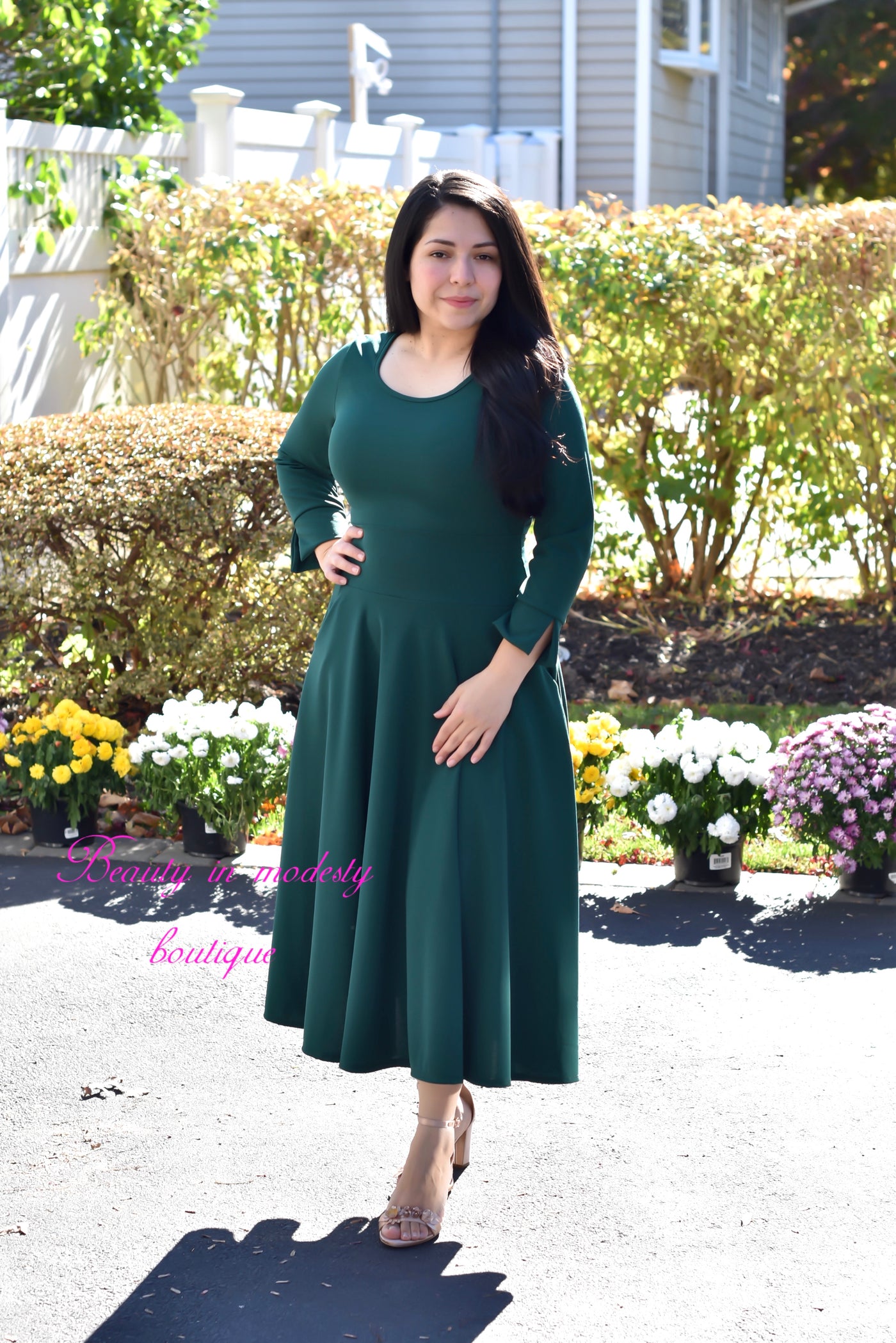 Vania Green Midi Dress